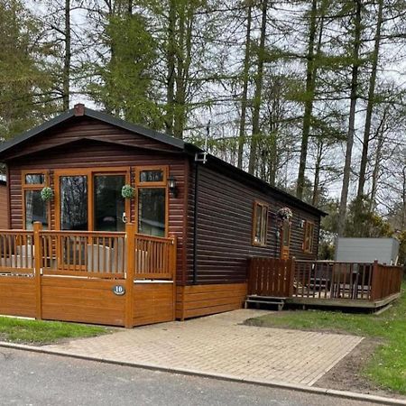 Tranquil Lodge Hot Tub And Free Golf Swarland Eksteriør bilde