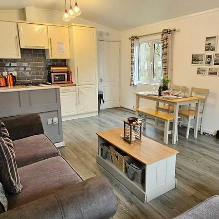 Tranquil Lodge Hot Tub And Free Golf Swarland Eksteriør bilde